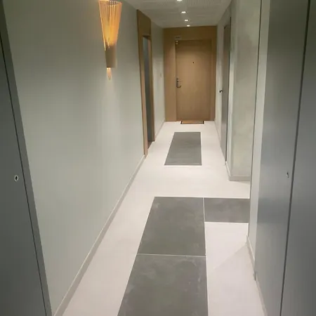 Cosy Situe A Colombes Apartament *