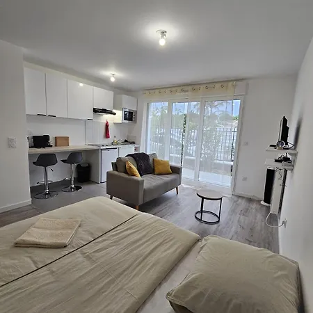 Apartament Cosy Situe A Colombes Bois-Colombes